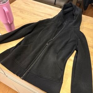LULULEMON ZIP UP HOODIE